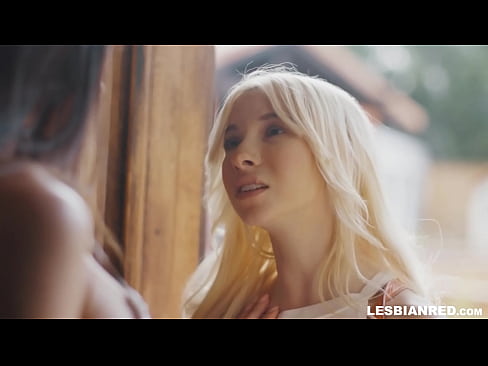 ❤️ Tjejen kommer hem några månader senare och slutar med att äta sin styvmors fitta. Sexvideo at us sv.kassa-standupbar.ru ❌