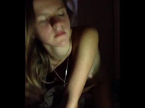 ❤️ En tjej onanerar och kommer Sexvideo at us sv.kassa-standupbar.ru ❌